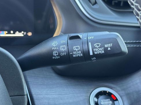 New 2025 Jeep Grand Cherokee Limited image 26