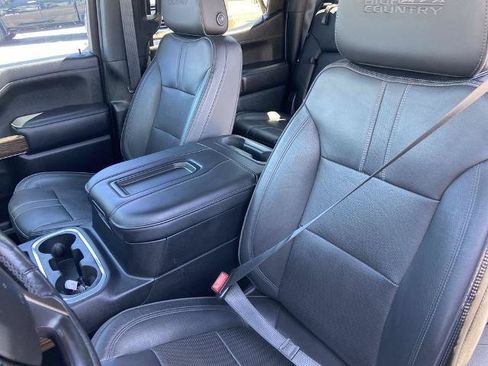 Used 2020 Chevrolet Silverado 1500 High Country w/ Technology Package AWD/4WD image 16