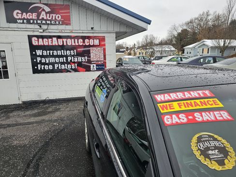 Used 2011 Ford Fusion SE w/ 202A Rapid Spec Order Code image 12