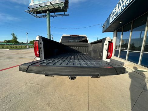 Used 2019 GMC Sierra 1500 SLT w/ SLT Premium Plus Package image 12