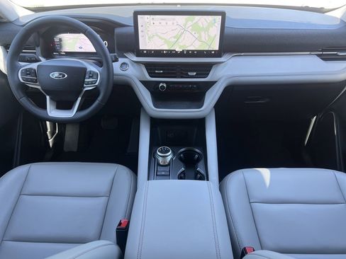 New 2026 Ford Explorer Active w/ Active Comfort Package RWD image 2