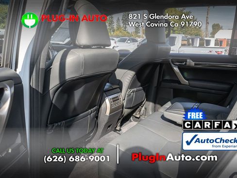Used 2020 Lexus GX 460 Premium w/ Premium Package image 10