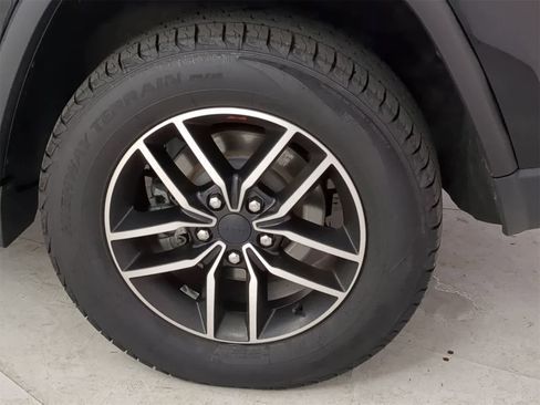 Used 2020 Jeep Grand Cherokee Trailhawk w/ Trailhawk Luxury Group image 12