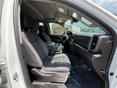 Used 2023 Chevrolet Silverado 1500 LT AWD/4WD image 40