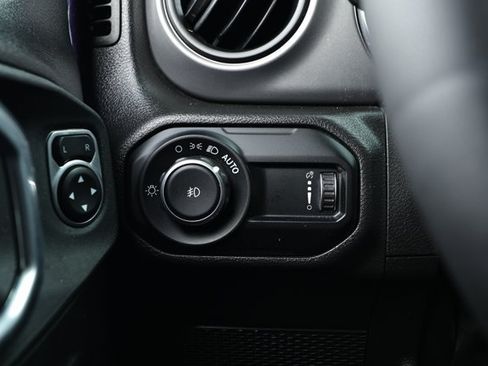 Used 2023 Jeep Wrangler Sport AWD/4WD image 16