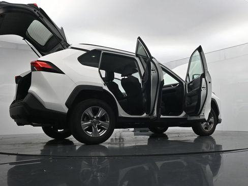 Used 2024 Toyota RAV4 XLE AWD/4WD image 29