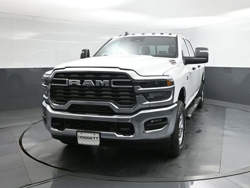 New 2026 RAM 2500 Tradesman AWD/4WD image 30