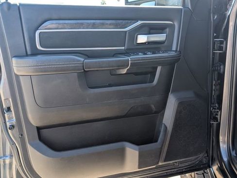 Used 2024 RAM 2500 Big Horn image 10