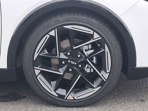 New 2025 Kia K4 GT-Line w/ GT-Line Premium Package image 5