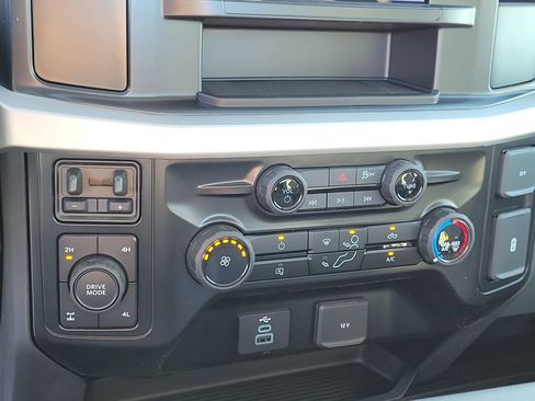 New 2026 Ford F250 XL w/ FX4 Off-Road Package image 26