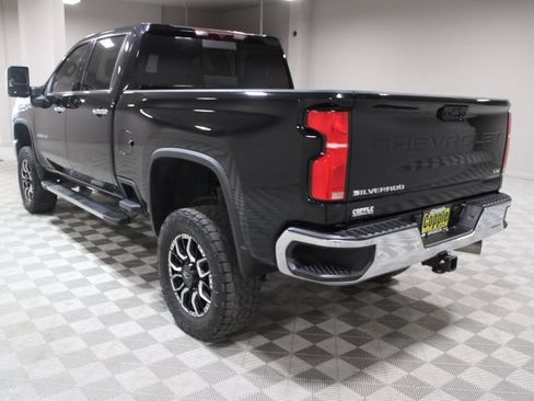 Used 2024 Chevrolet Silverado 2500 LTZ w/ LTZ Convenience Package AWD/4WD image 10