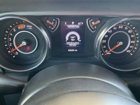Used 2023 Jeep Wrangler Sport AWD/4WD image 31