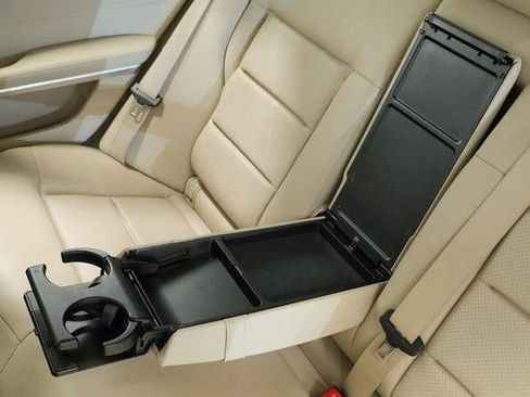 Used 2015 Mercedes-Benz E 350 Sedan image 36