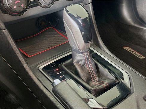 Used 2018 Subaru Impreza 2.0i Sport image 17