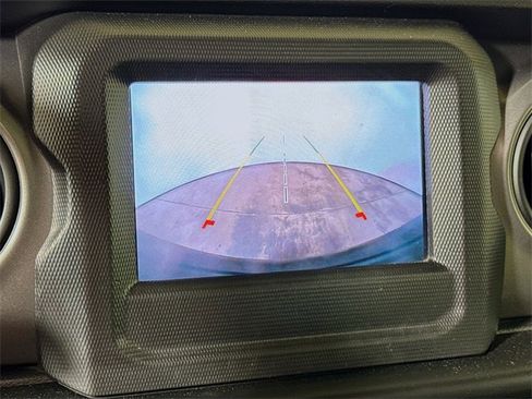 Used 2023 Jeep Wrangler Sport image 12