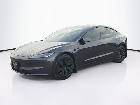 Used 2025 Tesla Model 3 Long Range AWD/4WD image 3