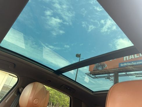 Used 2019 Porsche Cayenne image 9