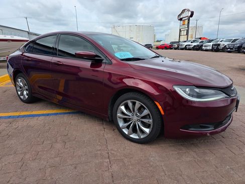 Used 2016 Chrysler 200 S w/ Navigation & Sound Group I AWD/4WD image 3