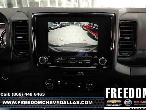 Used 2023 Nissan Frontier SV w/ Midnight Edition Package RWD image 16
