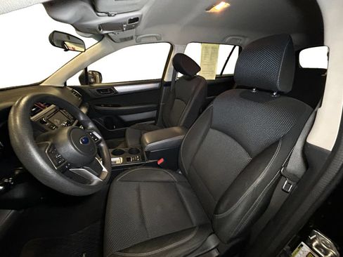 Used 2019 Subaru Outback 2.5i AWD/4WD image 9