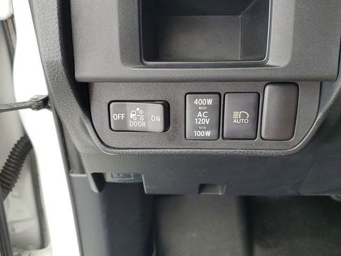 Used 2019 Toyota Tacoma Limited RWD image 30