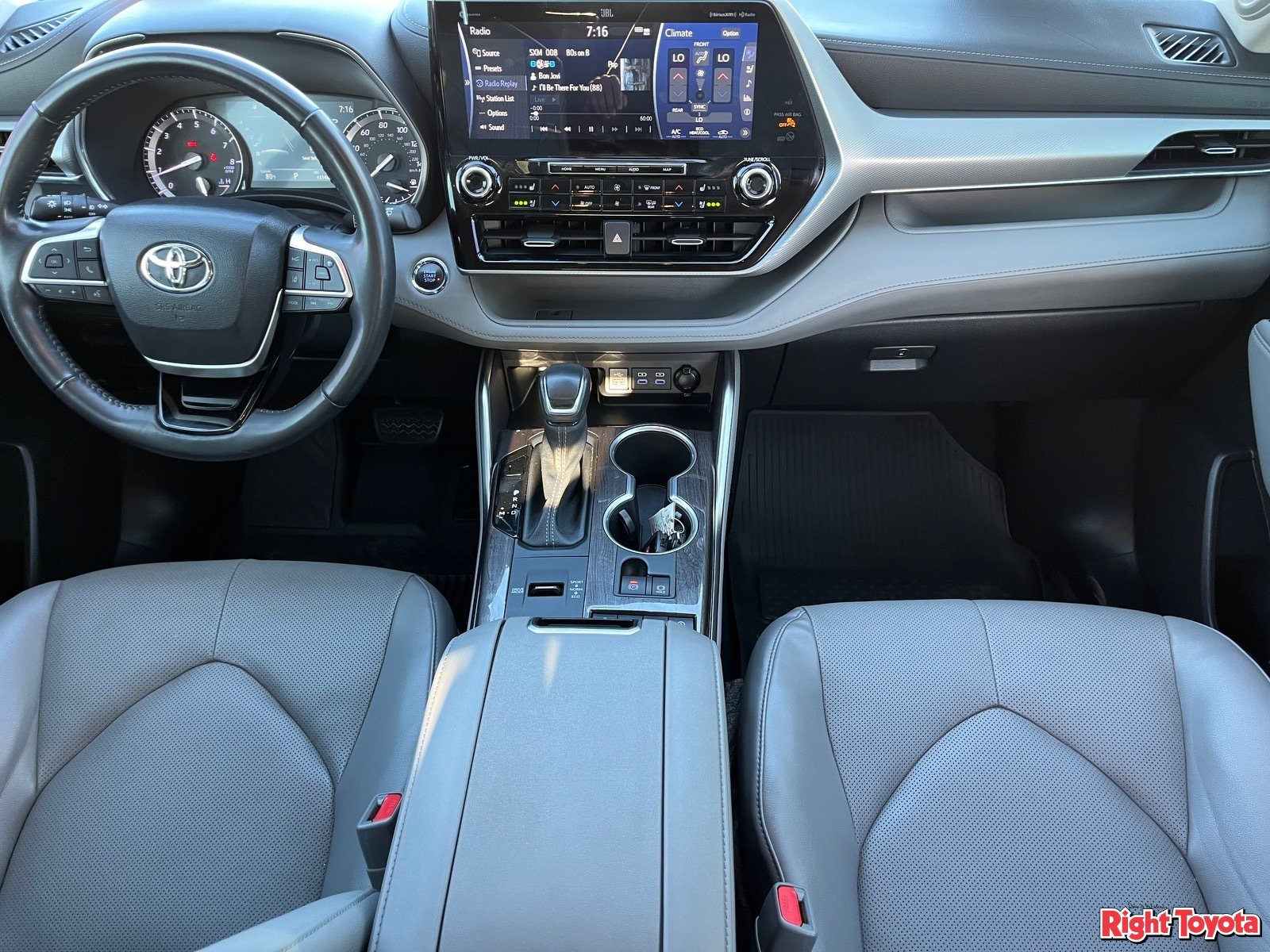 Used 2022 Toyota Highlander Platinum FWD image 18