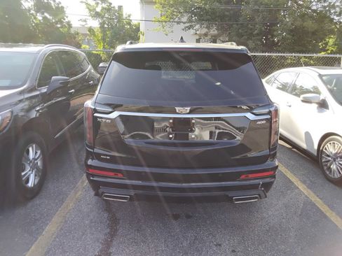 Used 2024 Cadillac XT6 Sport w/ Technology Package AWD/4WD image 7