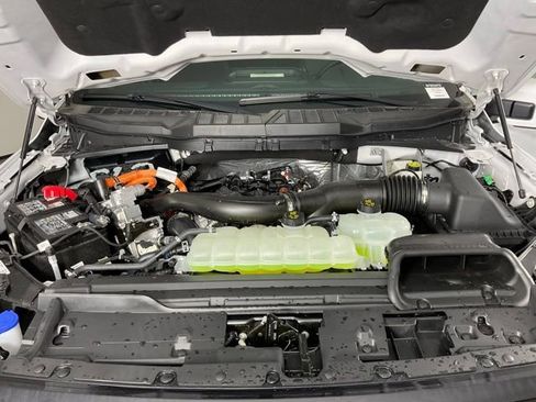 New 2025 Ford F150 Lariat w/ Equipment Group 501A Mid image 9