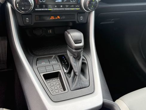 Used 2023 Toyota RAV4 XLE Premium FWD image 20