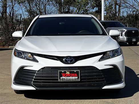 Used 2023 Toyota Camry LE image 7