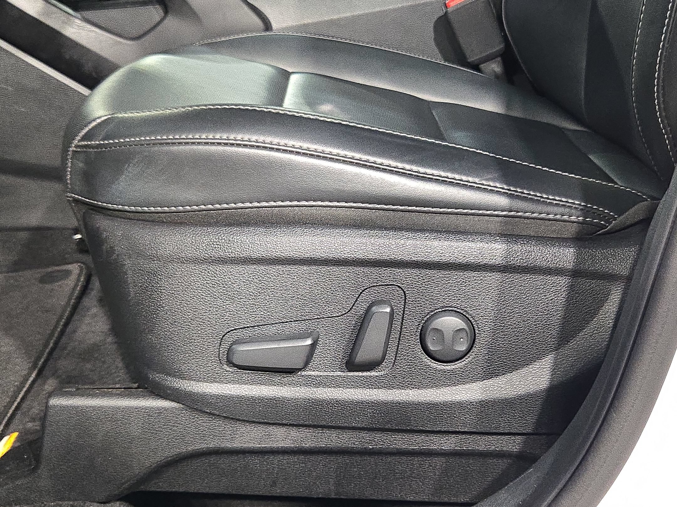 Used 2025 Kia Telluride S AWD/4WD image 23
