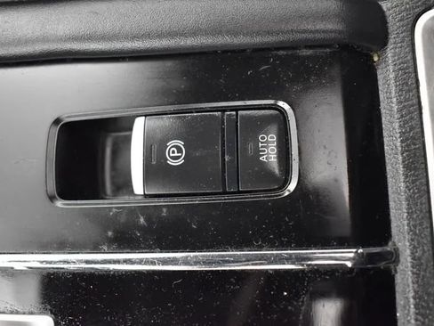 Used 2023 Mitsubishi Outlander SE FWD image 34