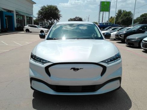 Used 2023 Ford Mustang Mach-E Select RWD image 3