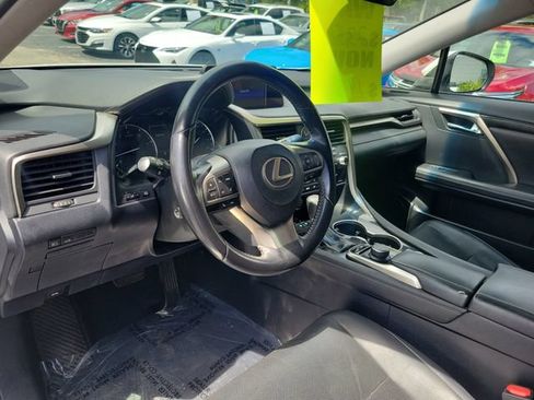 Used 2018 Lexus RX 350L FWD w/ Accessory Package image 9