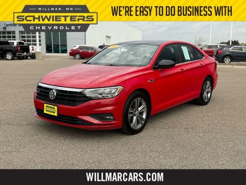 Used 2020 Volkswagen Jetta R-Line w/ R-Line Cold Weather Package FWD image 1