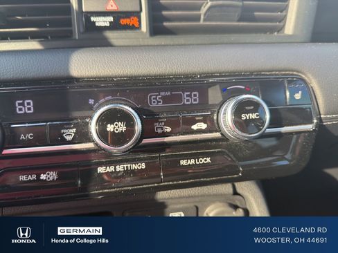 Used 2024 Honda Pilot Touring image 24