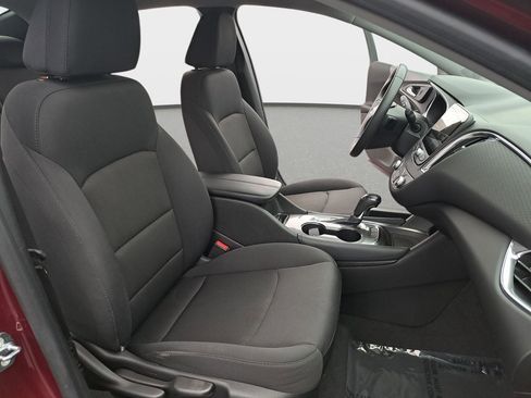 Used 2016 Chevrolet Malibu LT w/ Driver Confidence Package image 11