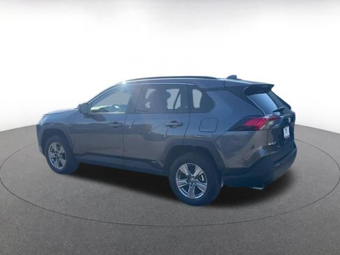 Used 2025 Toyota RAV4 LE image 9