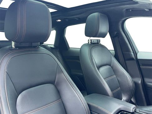 Used 2020 Jaguar F-PACE Prestige image 43