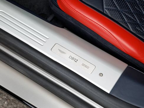 Used 2024 Aston Martin DB12 Coupe RWD image 41