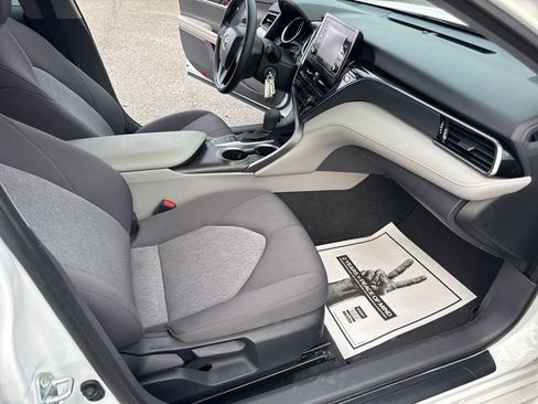 Used 2023 Toyota Camry LE image 38