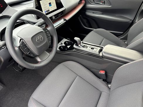 New 2026 Toyota Prius Plug-In Hybrid image 10