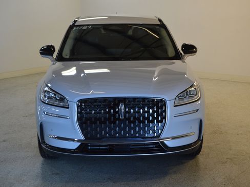 Used 2025 Lincoln Corsair Reserve AWD/4WD image 8