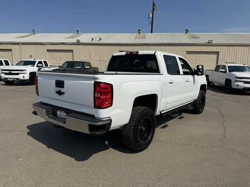 Used 2018 Chevrolet Silverado 1500 LT w/ Trailering Package image 12