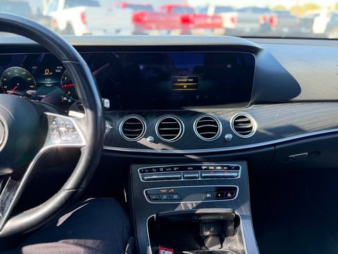 Used 2022 Mercedes-Benz E 350 Sedan image 9