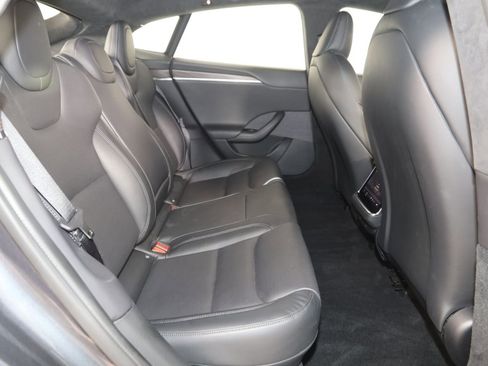 Used 2022 Tesla Model S AWD/4WD image 33
