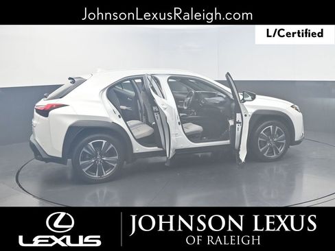 Certified 2022 Lexus UX 250h w/ Accessory Package (Z2) image 23