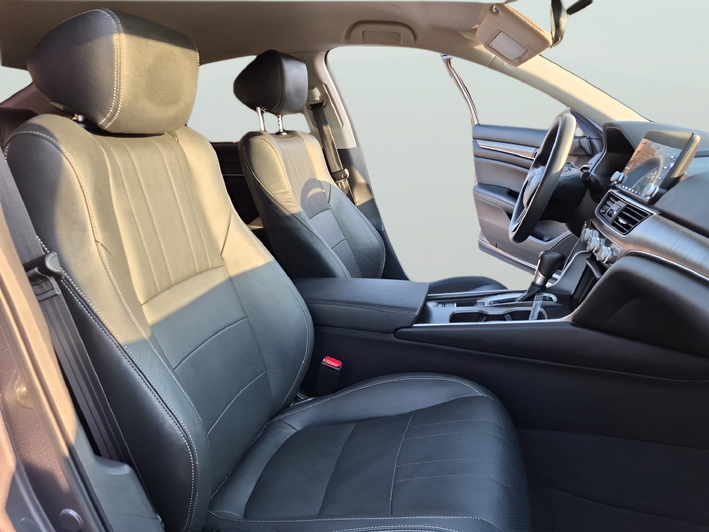 Used 2019 Honda Accord LX image 33