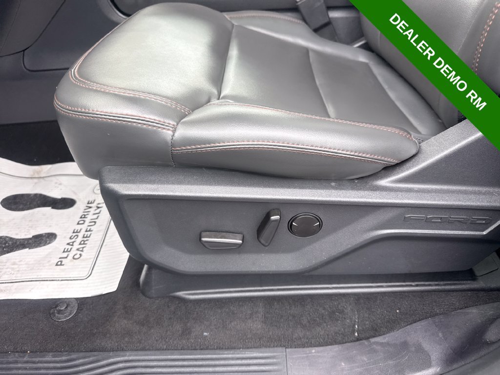 Used 2025 Ford Expedition Max Active AWD/4WD image 30