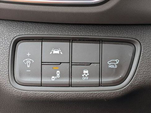 Used 2020 Hyundai Santa Fe Limited FWD image 18